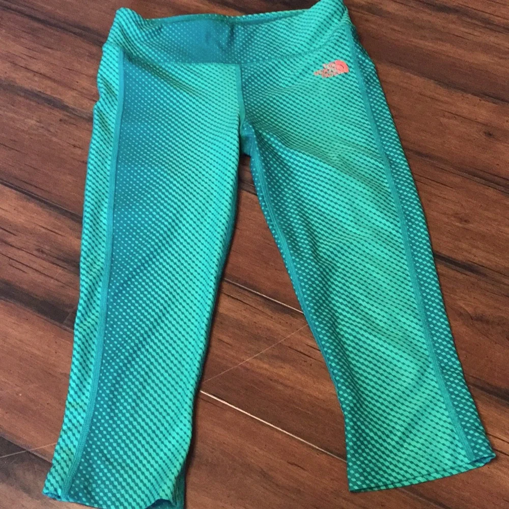 The north face green Capri leggings size‎ xs